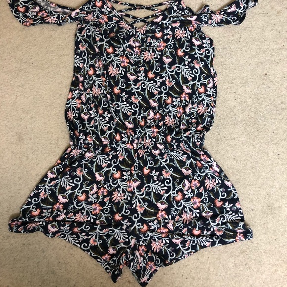 Aeropostale flower romper - Picture 4 of 5